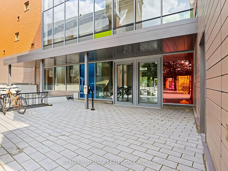 135 Barrette St #207 — Photo 2