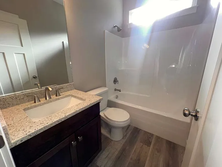 50 N 200 W — Photo 11