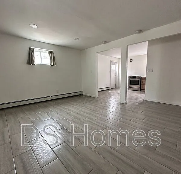 34 Elizabeth Ave — Photo 6