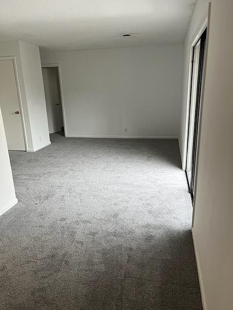 1st image of 915 Ewing Blvd APT 11