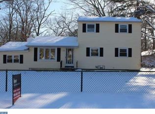 103 Cloverdale Ln, Williamstown, NJ 08094