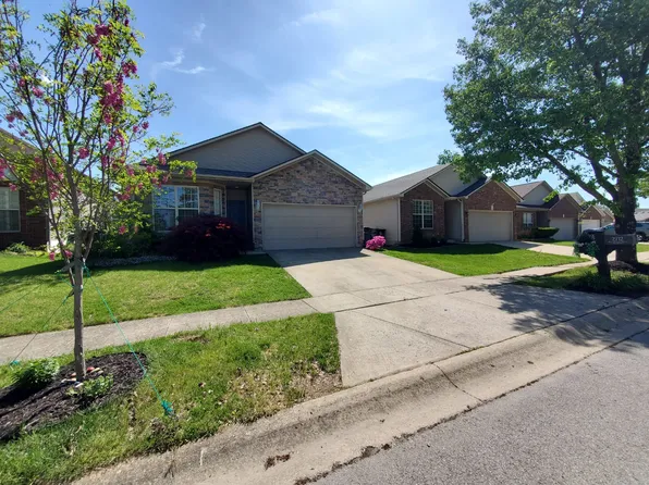 2712 Bay Cedar Cv, Lexington, KY 40511