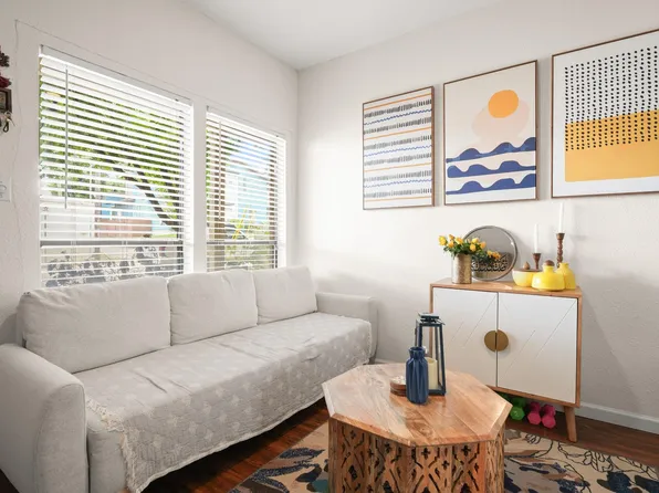 3000 Guadalupe St APT 102, Austin, TX 78705