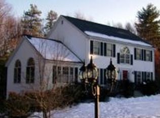 15 Ledgestone Dr, Hopkinton, MA 01748