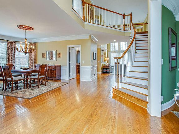 5th image of 522 Brennan Ln