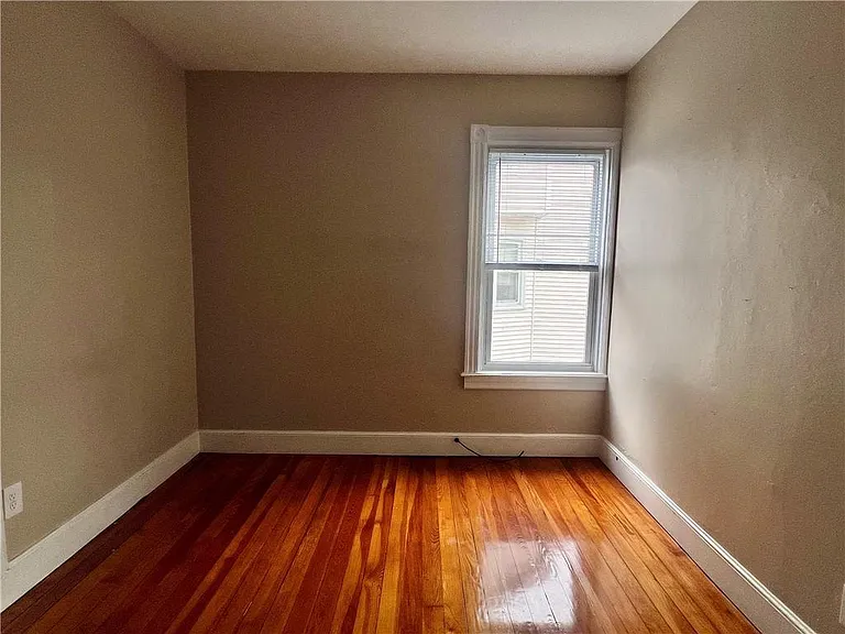 220 Summit Ave #2 — Photo 13