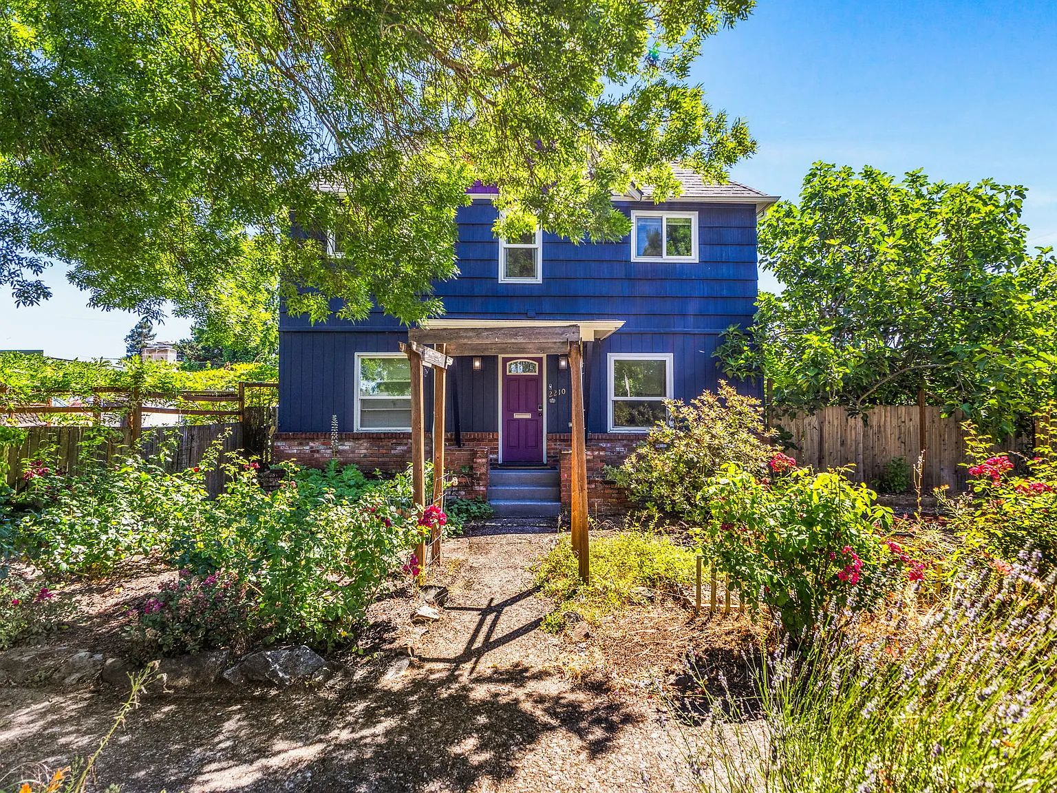 2210 Hazel Ave NE — Photo 1
