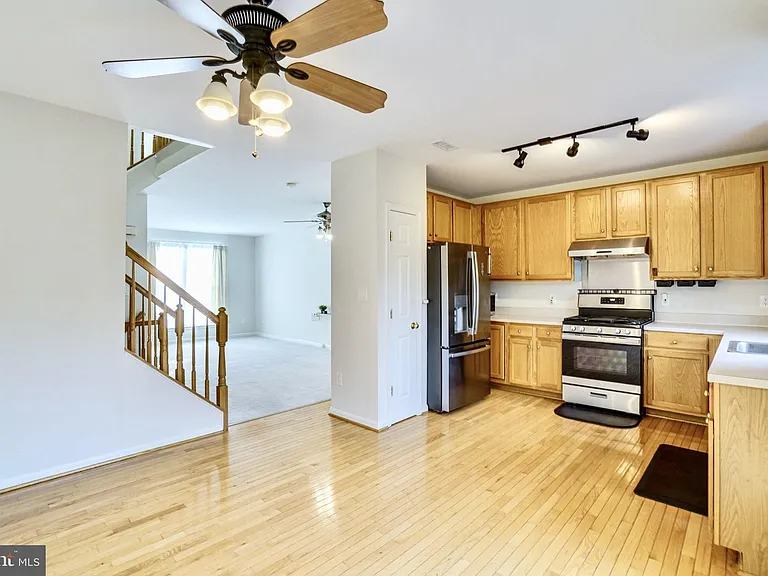 7372 Ardglass Dr — Photo 21