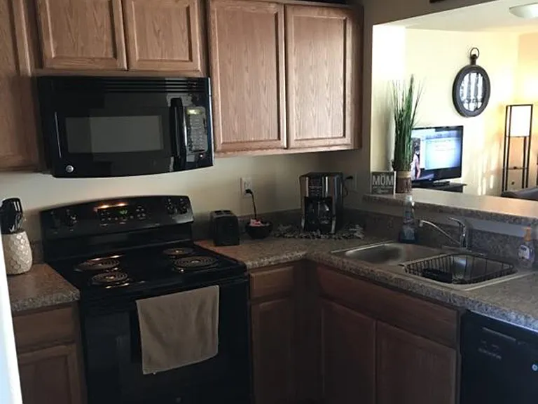 Eagle Ridge Townhomes — Photo 9