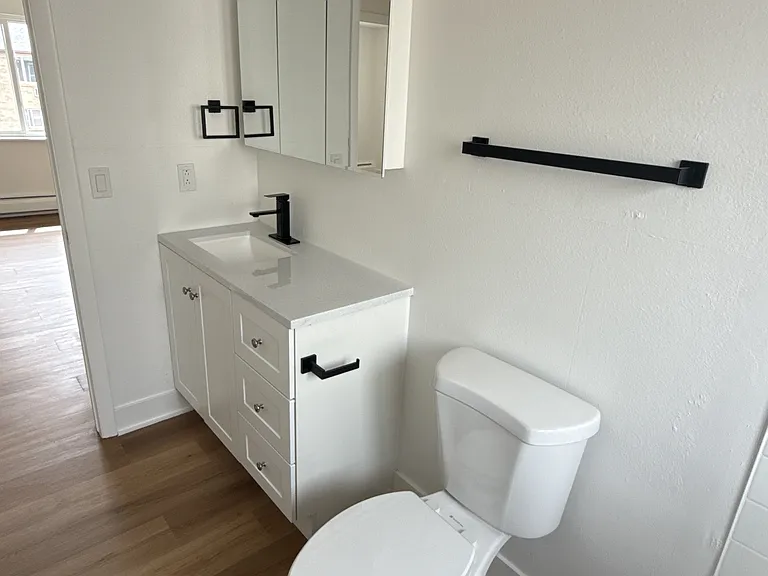 115 S 18th Ave — Photo 15