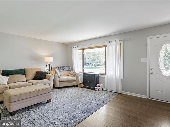 5th image of 10836 Oak Valley Dr