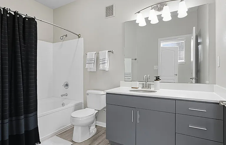 Summit Ridge Apartments — Photo 26