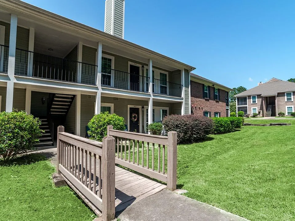 St. Andrews Commons Apartment Homes