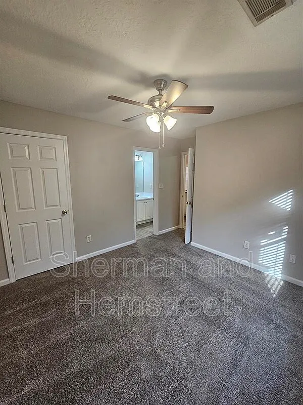 2 bed, 2.0 bath, 1092 sqft, $1,350 — Photo 4