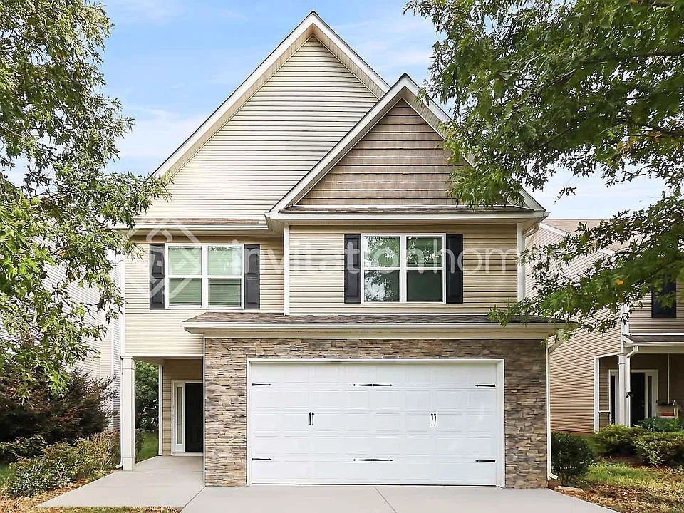 26 Oakbrook Dr SW