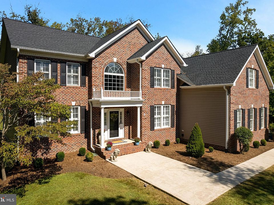 1st image of 23375 Pembrook Dr