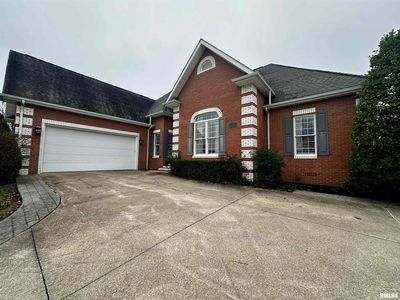 111 Williams Dr, Harrisburg, IL, 62946