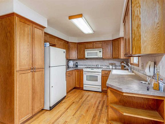 5th image of 13222 E Valleyway Ave