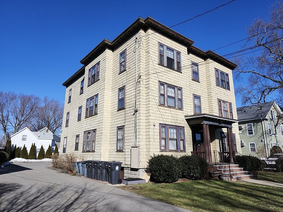 1st image of 106 Kenoza Ave APT 1