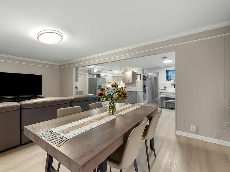3361 Glebe Dr — Photo 10
