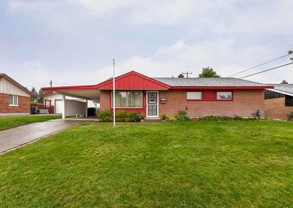 1st image of 4528 N Windsor Dr