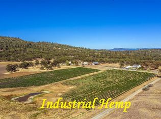 662 McDonough Rd, Gold Hill, OR 97525