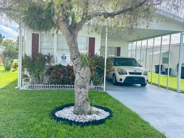 8 Florencia Ln, Port St Lucie, FL 34952