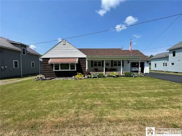 105 Main St, Eldred, PA 16731