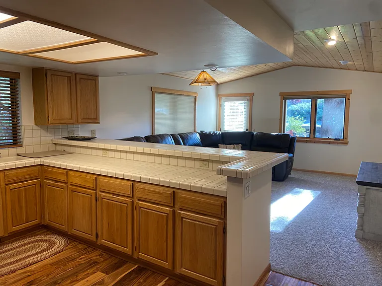 125 Wagon Wheel Rd — Photo 22