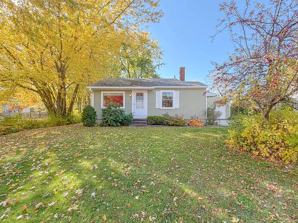 62 Arcadia St