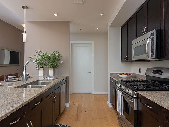4th image of 900 20th Ave S APT 1310