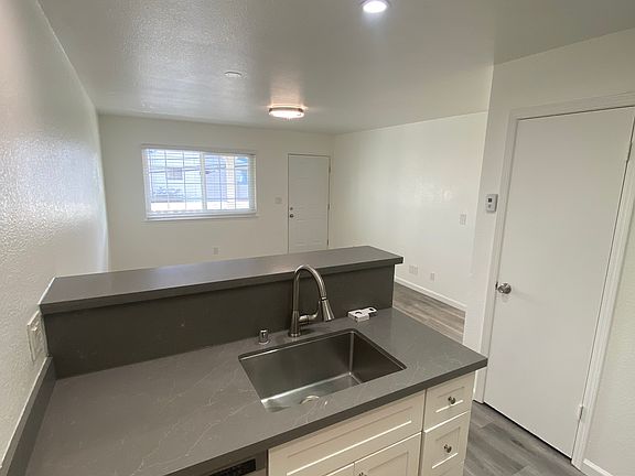 3rd image of 475 Willow Ave #479