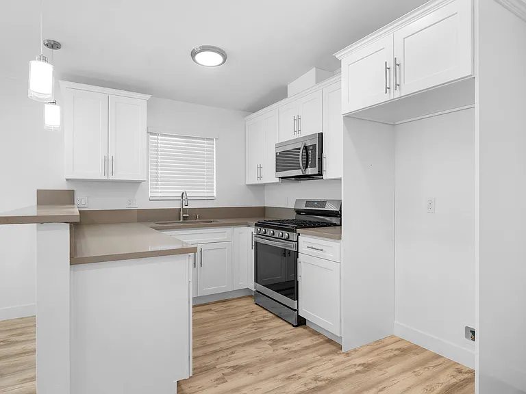 309 Sinclair Ave #309 — Photo 9