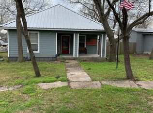 304 6th St, Moody, TX 76557