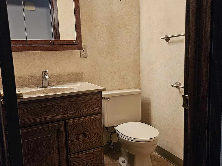 302 Merrill Ave — Photo 23