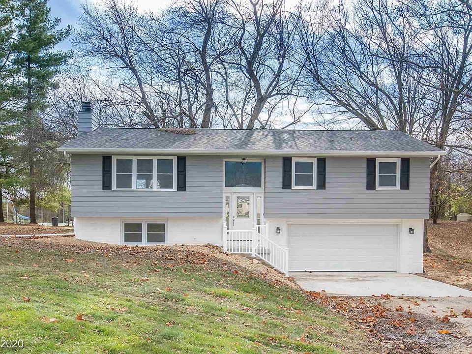 1st image of 10708 W Woodhaven Dr