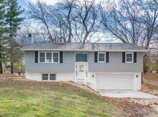 10708 W Woodhaven Dr, Hanna City, IL 61536