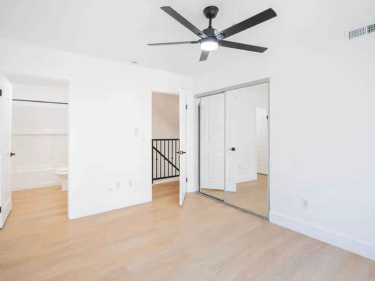 1752 N Kingsley Dr. — Photo 18
