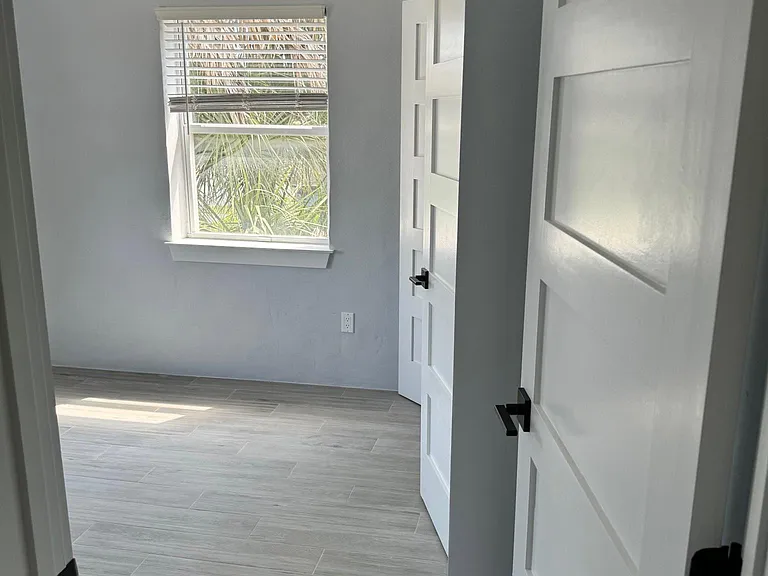 Ocean Reef Apartments — Photo 36
