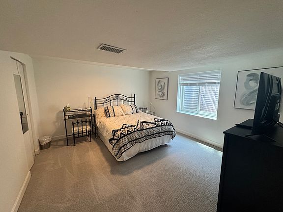 4th image of 6235 W Floyd Ave #2