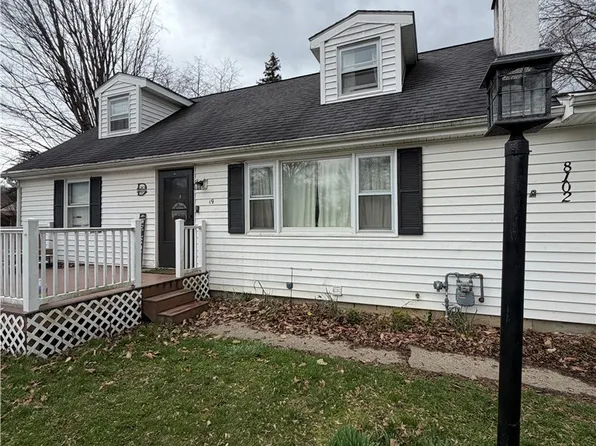 19 Meadow Ln, Painted Post, NY 14870