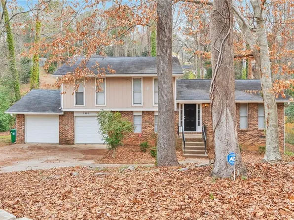 5900 Simone Dr, Stone Mountain, GA 30087