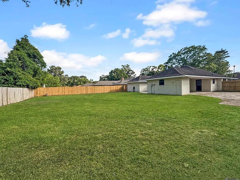 4941 Pine Hill Dr — Photo 23