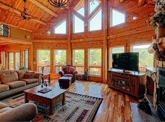 2nd image of 110 Mountain Meadows Way