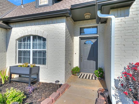 5th image of 10324 Ashford Dr