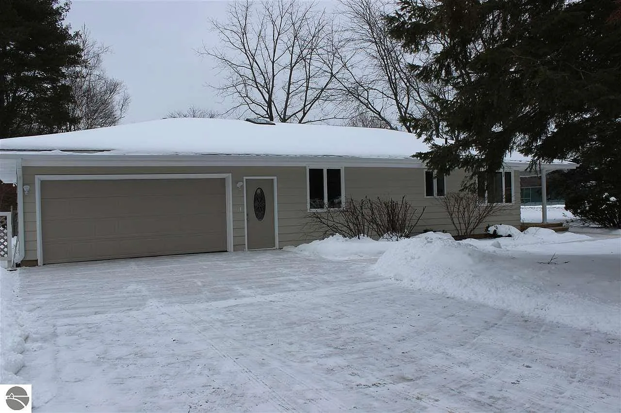 1505 Eastern Ave photo 1