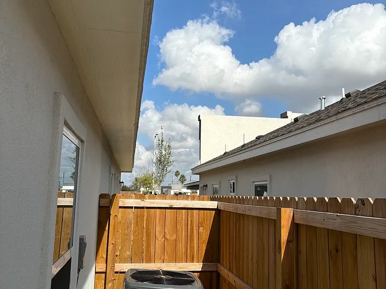 312 W Campeche Ave #4 — Photo 4