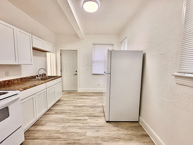 530 S Saint Joseph St #1 — Photo 10
