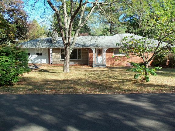 2nd image of 44 Garden Ave N