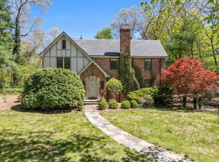 81 Garden Rd, Wellesley, MA 02481